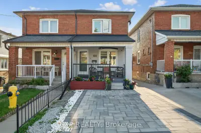 358 Mcroberts Avenue, Toronto, On M6e 4p9