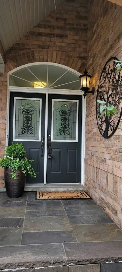 1349 Sagewood Crescent, Oakville, On L6m 4a4
