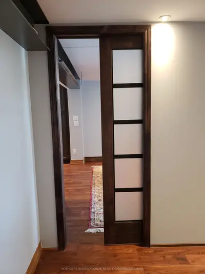 6 Bell Royal Court Lower, Toronto, On M9a 4g6