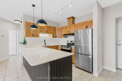 3635 Dundas Street W 1, Toronto, On M6s 2t2