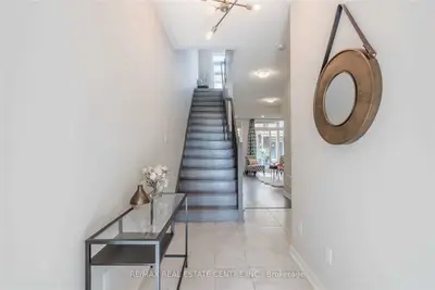181 Sabina Drive, Oakville, On L6h 0l4