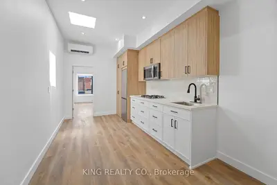 2219 Dundas Street W 202, Toronto, On M6r 1x6