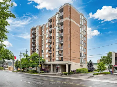 2088 Lawrence Avenue W 808, Toronto, On M9n 3z9