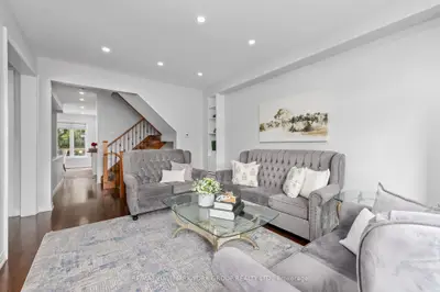 162 Bob Yuill Drive, Toronto, On M9m 0b1