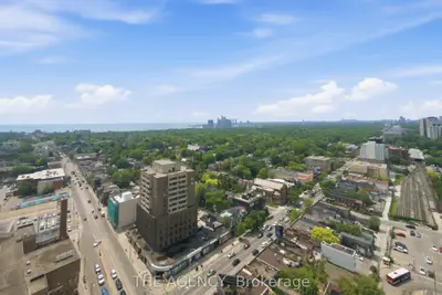 2350 Dundas Street W 2511a, Toronto, On M6p 4b1