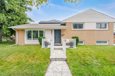 1 Lagos Road, Toronto, On M9w 4e3