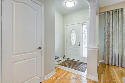 27 Modesto Crescent, Brampton, On L6p 1k2