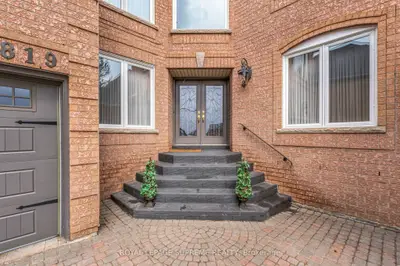 2819 Duncairn Drive, Mississauga, On L5m 5c6
