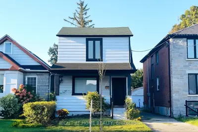28 Pendeen Avenue, Toronto, On M6n 2p3