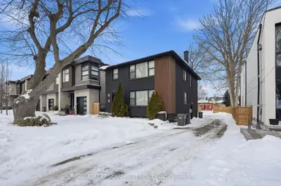 43 Broadview Avenue, Mississauga, On L5h 2s8