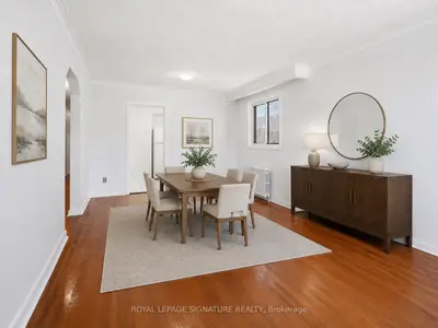 46 Albert Avenue 5, Toronto, On M8v 2l7