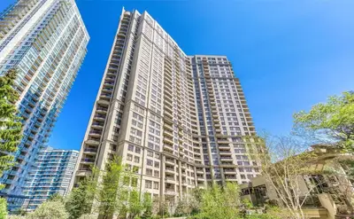 3880 Duke Of York Boulevard 2211, Mississauga, On L5b 4m7
