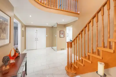 69 Parkside Drive, Brampton, On L6y 3a1