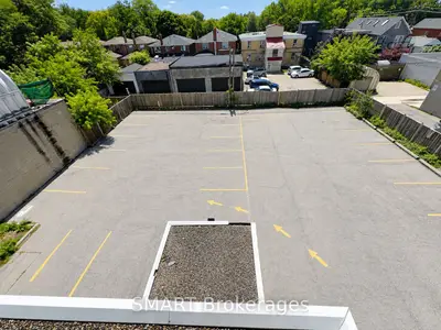 2365 St Clair Avenue W, Toronto, On M6n 1k9
