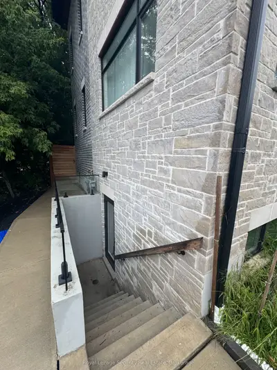 196 Strathnairn Avenue Lower #1, Toronto, On M6m 2g1