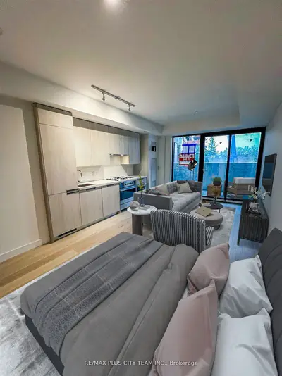 160 Kingsway Crescent W 316, Toronto, On M8x 1x3
