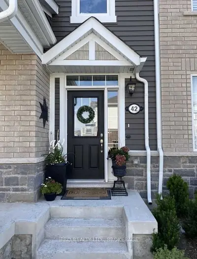 1222 Rose Way 42, Milton, On L9e 1p2
