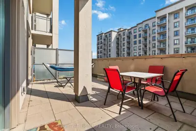2490 Old Bronte Road 301, Oakville, On L6m 0y5