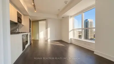5 Mabelle Avenue 2533, Toronto, On M9a 0c8