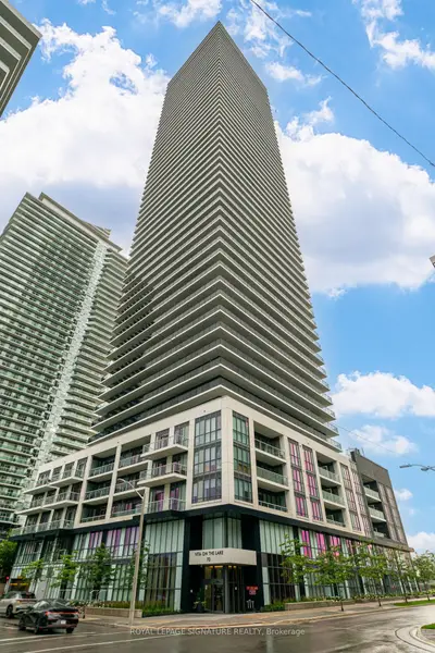 70 Annie Craig Drive 1908, Toronto, On M8v 0g2