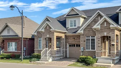9 Lobelia Street, Brampton, On L6r 3z6