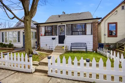 82 Beechwood Avenue, Toronto, On M6n 4t3
