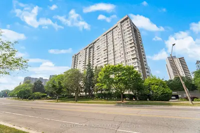 1580 Mississauga Valley Boulevard 906, Mississauga, On L5a 3t8