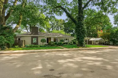 344 Maple Avenue, Oakville, On L6j 2h7