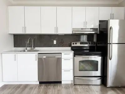 92 Trethewey Drive 5, Toronto, On M6m 4b4