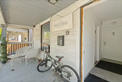 19 Toffee Court, Toronto, On M8v 3b9