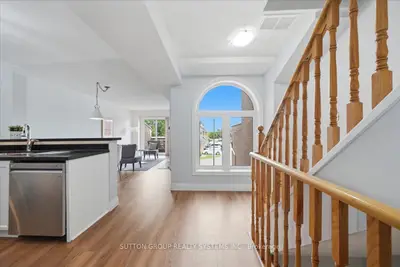60 Barondale Drive 255, Mississauga, On L4z 3n8