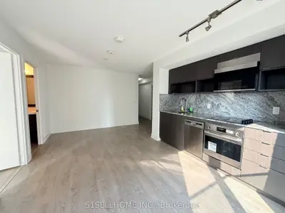 9 Mabelle Avenue 1826, Toronto, On M9a 4x7