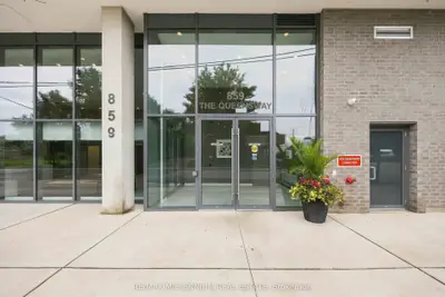 859 The Queensway 217, Toronto, On M8z 1n8