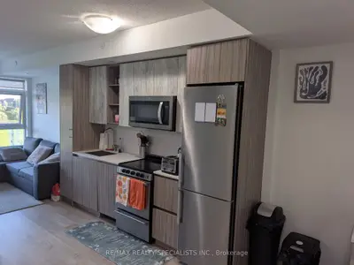 251 Manitoba Street 315, Toronto, On M8y 0c7