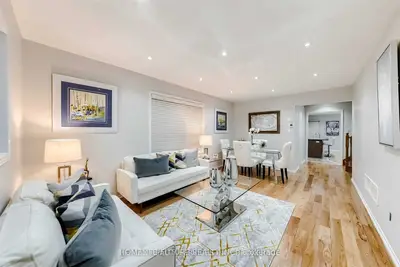 24 Oklahoma Drive, Brampton, On L6p 3j7