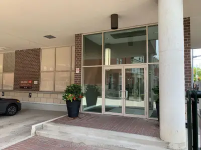 5101 Dundas Street W 308, Toronto, On M9a 5g8