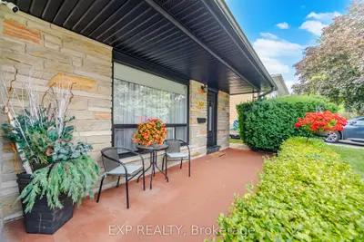 357 Karen Park Crescent, Mississauga, On L5a 3c8
