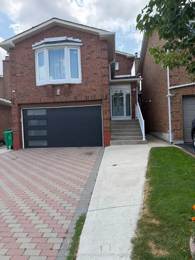 62 Trewartha Crescent, Brampton, On L6z 1x4