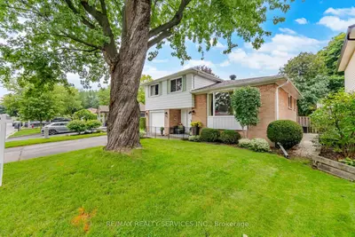 43 Melville Crescent, Brampton, On L6w 2s3