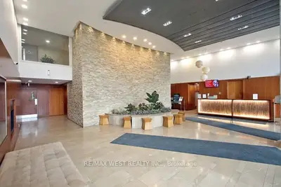 225 Webb Drive 903, Mississauga, On L5b 4p2