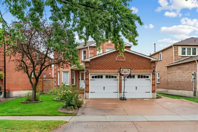3501 COPERNICUS Drive, Mississauga, ON L5B 3K6