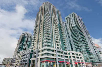 4055 Parkside Village Drive 1816, Mississauga, On L5b 0k8