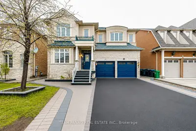 19 Valleycreek Drive, Brampton, On L6p 2b7