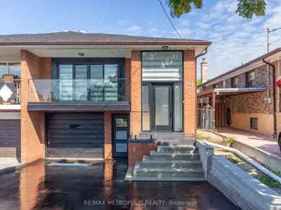 62 Davelayne Road Upper, Toronto, On M9m 2a7