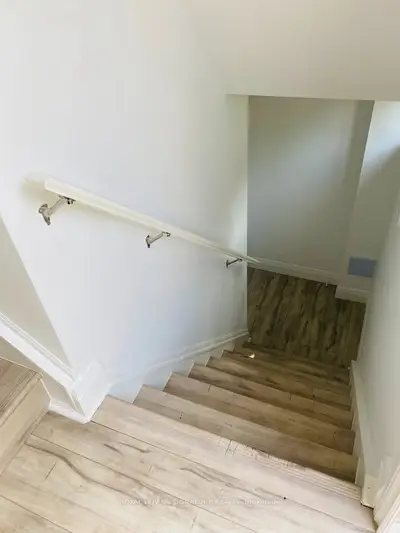 572 Weynway Court (basement), Oakville, On L6l 4g7