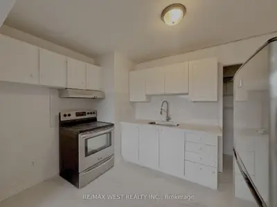 1687 St Clair Avenue W, Toronto, On M6n 1h9