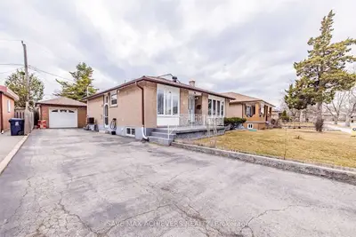 44 Strathavon Drive, Toronto, On M9v 2h6