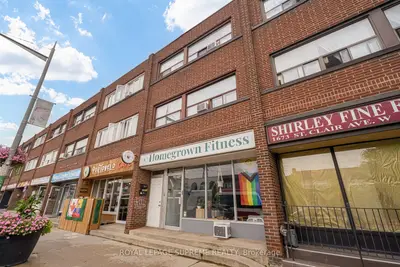 1671 St Clair Avenue W, Toronto, On M6n 1h9