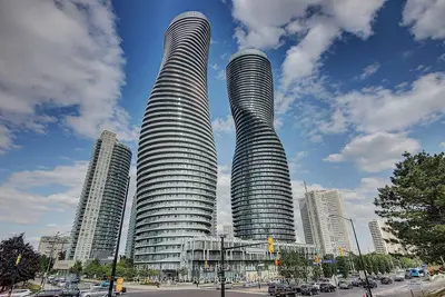 60 Absolute Avenue 706, Mississauga, On L4z 0a9