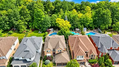 5467 Planters Wood Court, Mississauga, On L5m 5v6